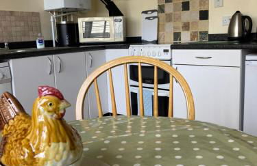 Courtyard Apartment - Photo 13