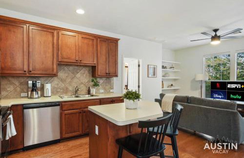 Beautiful King Accommodations, Luxury Linen, and Washer and Dryer - Foto 11