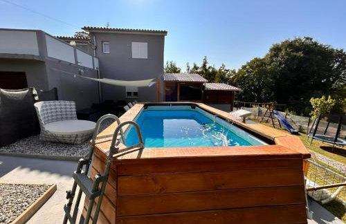 apartman Goga with pool and jacuzzi - Foto 1