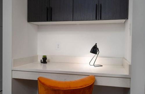 Radiant Vibes Spacious 2BR 2BA 2 King Beds Gym WFH - Foto 12