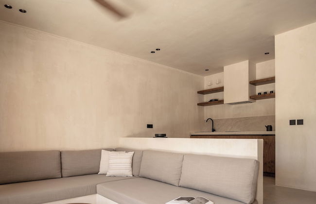 Seven Rocks Suites - Photo 28