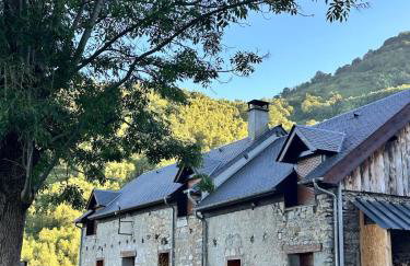 Superbe grange sur une colline - Photo 1