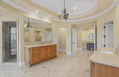 5800 sq ft Gorgeous Tarzana 7 bedroom 9 bathroom home with pool and hot tub - Foto 9