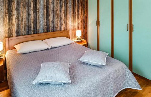 2 Bedroom Awesome Home In Zeliski - Foto 14