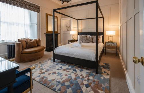 Stirling Townhouse Apartment Top - Photo 2