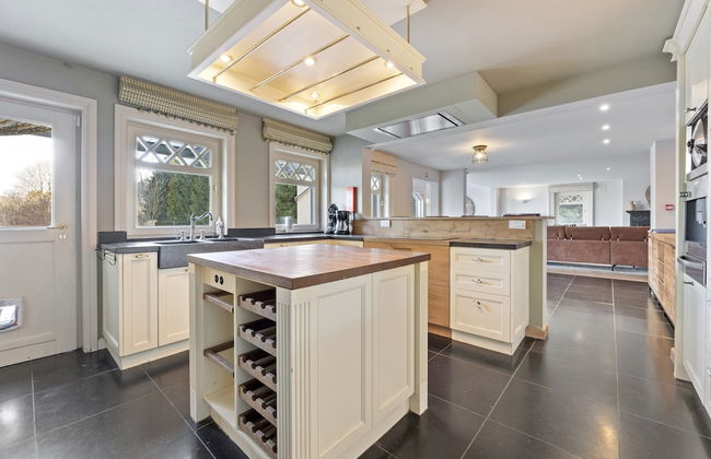 Majestic Villa With Pool and Sauna - Foto 9