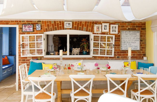 Amazing 5 BR Country Home Pool Gym Yoga Studio - Photo 57