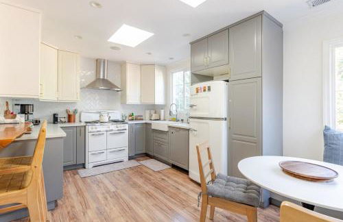 Ocean Cottage, Fire Pit, Trampoline, Outdoor Kitchen - Foto 38