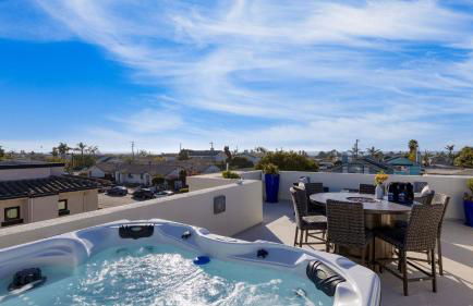 Sunset Serenity by Avantstay Rooftop w/ Hot Tub & Fire Pit, 3 Blocks to Beach! - Foto 66