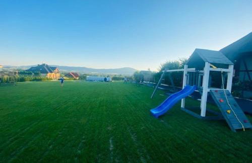 Chata pod strzechą w Beskidach - Foto 19