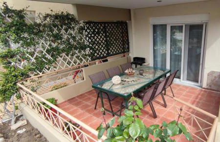 Lucy's next to sea apartment - Photo 23