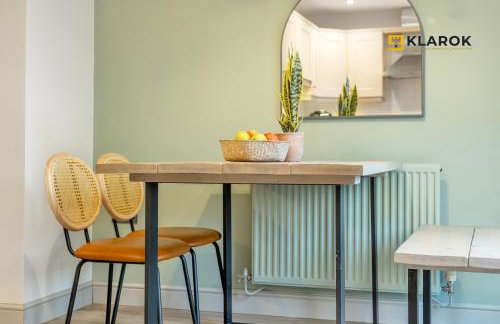 Modern 3 Bedroom Retreat Perfect for Families or Groups - Foto 20