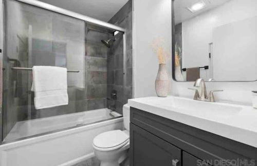 La Jolla Townhouse steps away from Windansea beach - Foto 24