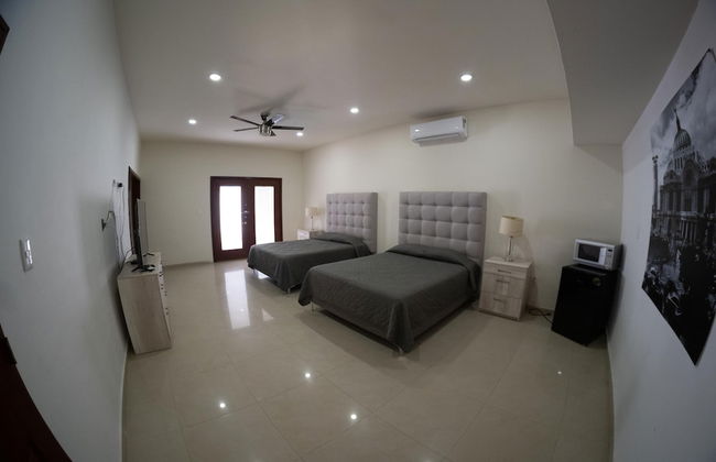 16, Suite With Jacuzzi - Photo 3