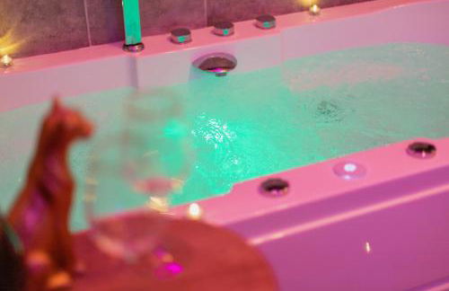 Suite Amazonia ~ Balnéo ~ Arrivée Autonome - Photo 16