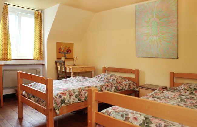 Spacious 11-bed Family Retreat - Photo 10