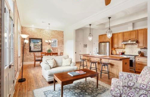 The Burgundy House #2 steps to the French Quarter - Foto 9