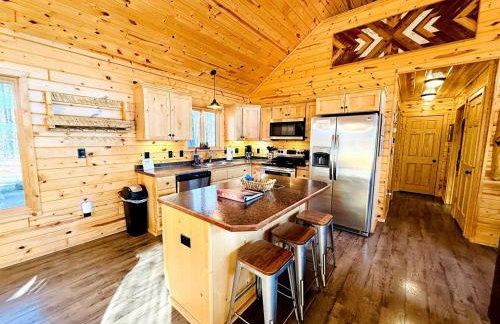 Cozy Lakefront Retreat with Game Room, Outdoor Living and Dock in Wisconsin - Foto 30