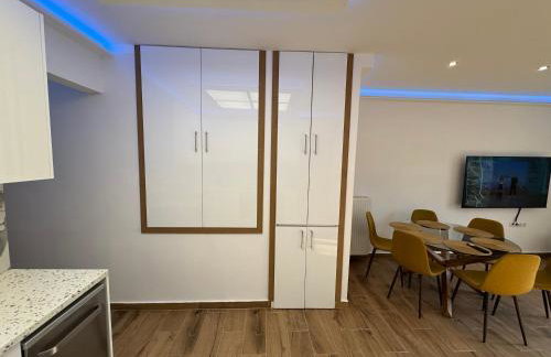 Modern Athens Suite - 160m from Metro - 3min Piraeus Port - 6 Guests - Foto 19