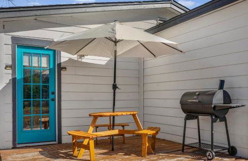 Stylish MCM Home by Frost Center - Foto 25