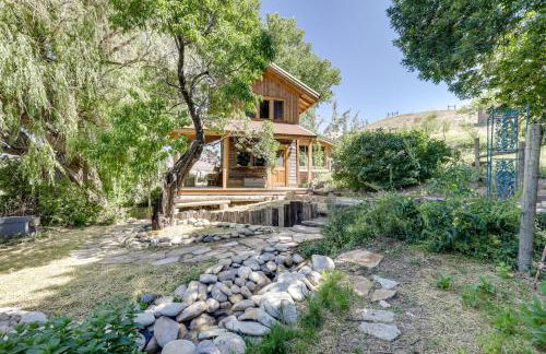 Historic Nature Lovers Cabin on Farm in Paonia! - Foto 1