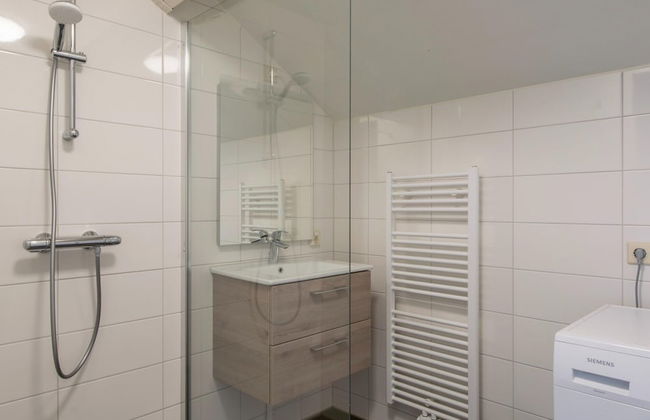 Spacious Holiday Home in Renesse near North Sea - Photo 8