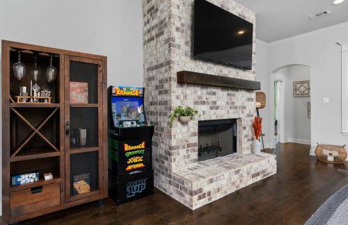 The Noble House Near Magnolia & Baylor W Pool - Photo 21