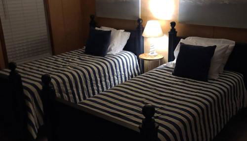 Mark House - Photo 2