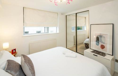 Hyde Park,3 min walk,Family home! 2 Bedrooms & 2 Bathrooms Apartment! Fantastic Location - Foto 16