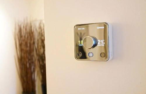 Superior Canary Wharf O2 Arena 2BR Apartment - Photo 45