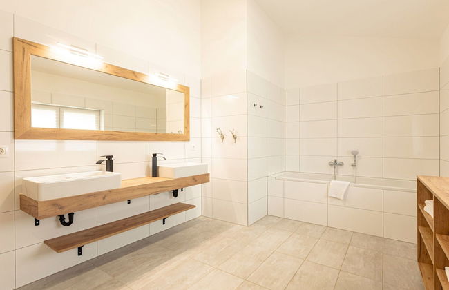 Inzell Chalets With Private Pool - Photo 45