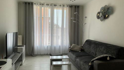 F2 lumineux 8 min à pieds de la plage - Foto 4