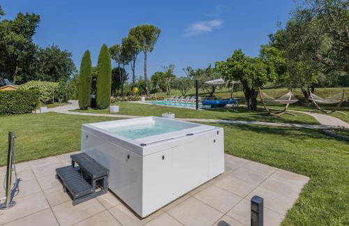 Scenic villa with heated pool - Foto 31