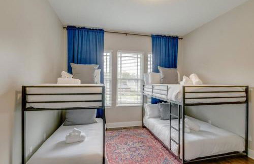 The Ultimate Double Rooftop Deck with Skyline Views - Foto 29