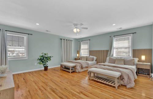 The Seabreeze Haven- Luxury 3BR Coastal Retreat - Near Beach & Free Parking - Foto 17