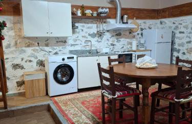 Woodstone House - Photo 8