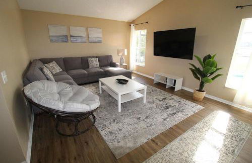 Lakefront Villa with private heated pool - Foto 3