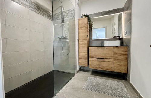 Cozy Apartment 4p Tram at doorstep - Foto 15