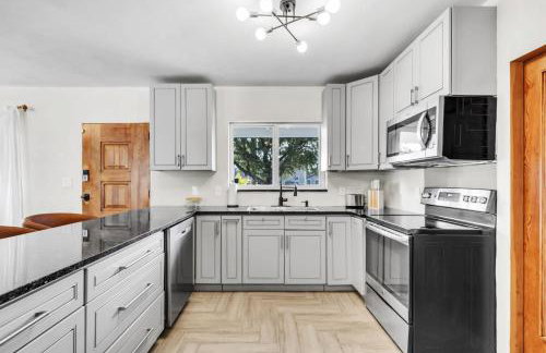 Pickleball fun Family home near Hard Rock Stadium - Foto 4