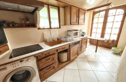 Maison cosy à Lanobre + Jardin - Photo 4