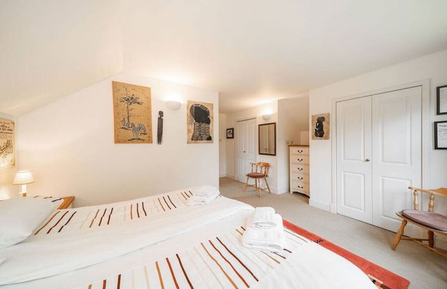 Earnside Cottage - Charming River Views - Foto 2