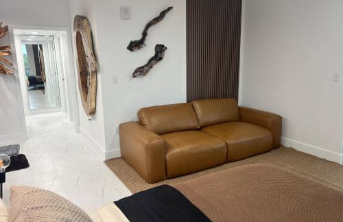 MIAMI WOOD APART HOTEL NEW 2025 - PRIVATE TERRACE - Parking - Beach 5 min - Foto 19