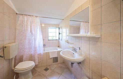 Awesome Home In Trilj - Photo 39