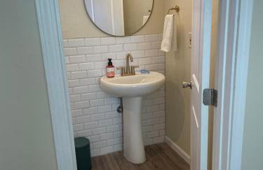 Vintage charm vacation home with modern comforts near Old Town - Foto 13