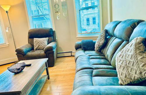 Bright, Stylish & Cozy 2Bed Unit w/Backyard & Grill Close to NYC! - Foto 12