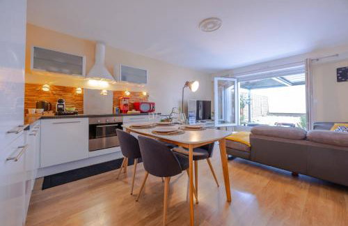 Le coin du bonheur - Pas de fête - Foto 28