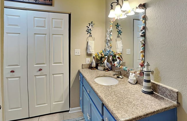 Harbor East Condominiums 414D by Ryson Vacation Rentals - Photo 10