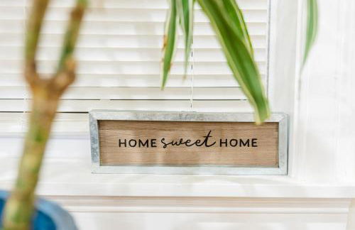 16 -3 Spacious 4BR Worcester Home near Parks - Foto 66