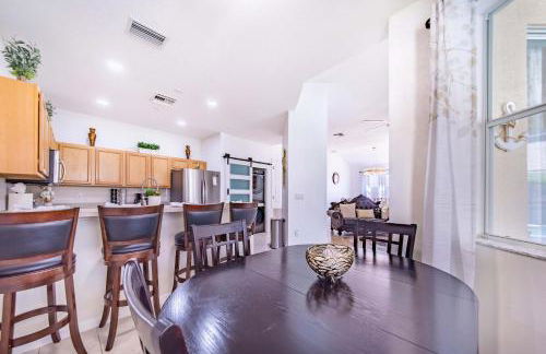 Villa Mona, 4bed pool, Hot tub,Game Room at Calabay Tower lake - Foto 54