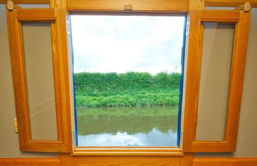 Dylan, 43ft Narrowboat with Garden - Foto 8